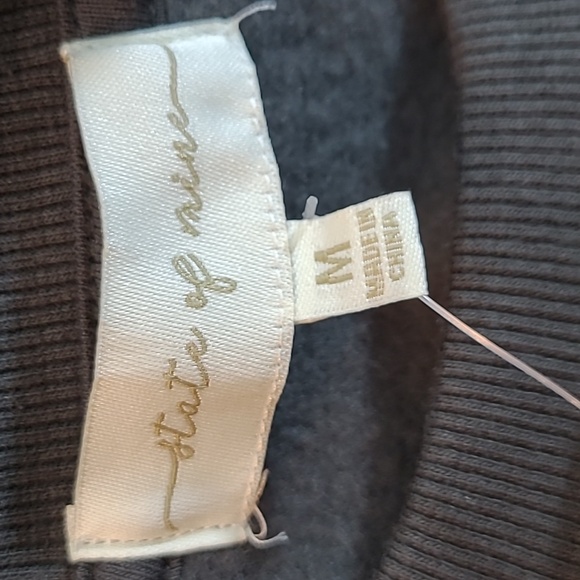 NWT state of mine sweatshirt women size M dark grey PARIS - Picture 6 of 8